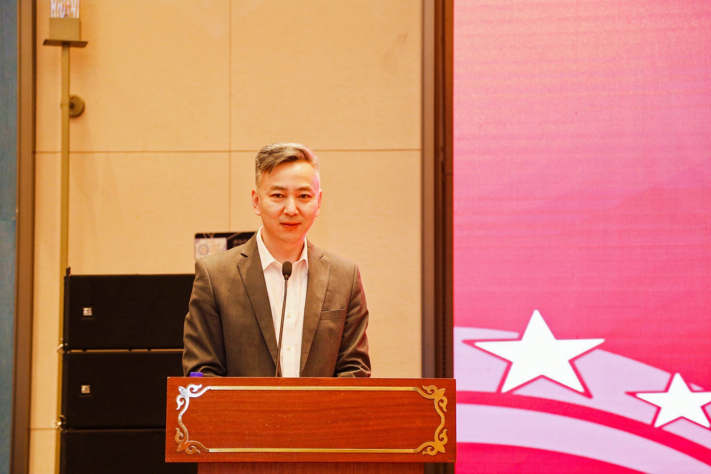 中國紡織品商業(yè)協(xié)會校服產(chǎn)業(yè)分會一屆二次會員代表大會