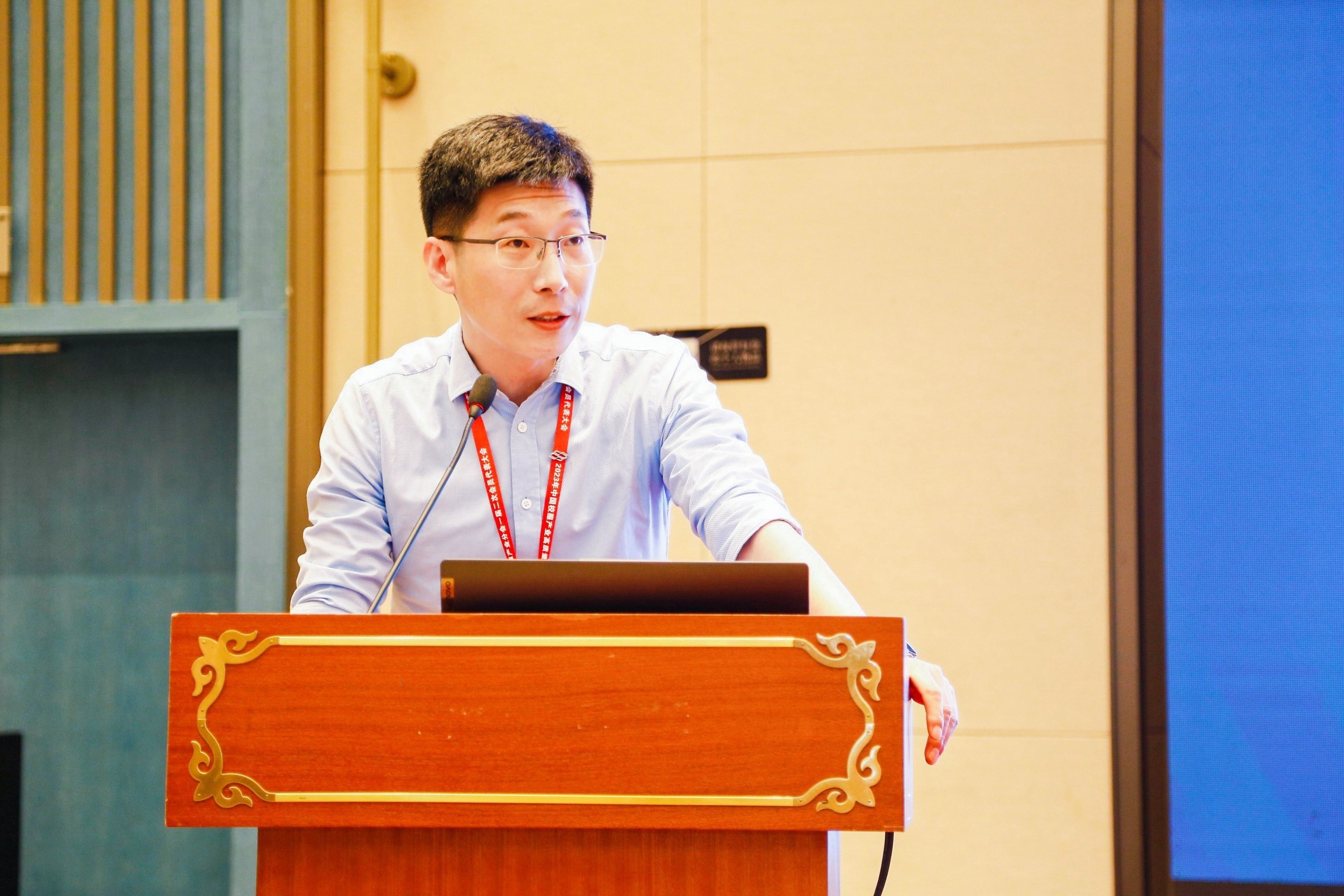 2023年中國校服產(chǎn)業(yè)高質(zhì)量發(fā)展論壇在溫州舉行