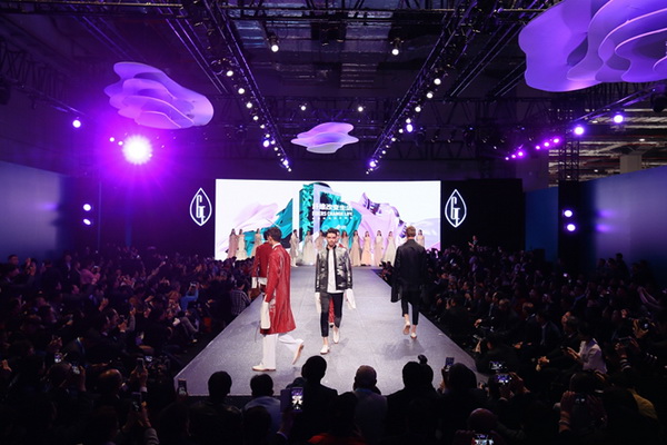 ? 纖維盛典刮起&ldquo;新國(guó)風(fēng)&rdquo;？桐昆 &middot; 中國(guó)纖維流行趨勢(shì)2023/2024劇透！