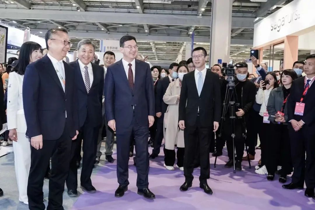 力為華夏添錦繡，織就神州好生活！2023中國紡聯(lián)春季聯(lián)展開幕式暨棉紡消費(fèi)季活動啟動儀式舉行