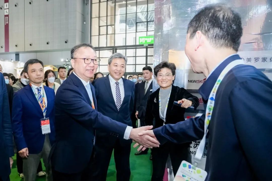 力為華夏添錦繡，織就神州好生活！2023中國紡聯(lián)春季聯(lián)展開幕式暨棉紡消費(fèi)季活動啟動儀式舉行