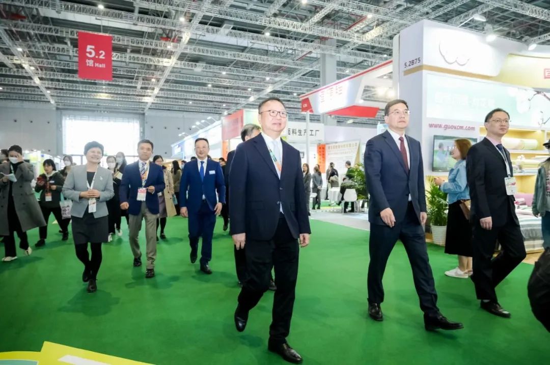 力為華夏添錦繡，織就神州好生活！2023中國紡聯(lián)春季聯(lián)展開幕式暨棉紡消費(fèi)季活動啟動儀式舉行