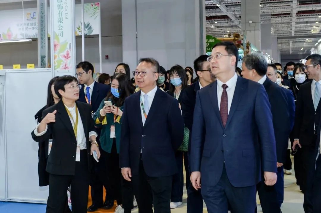 力為華夏添錦繡，織就神州好生活！2023中國紡聯(lián)春季聯(lián)展開幕式暨棉紡消費(fèi)季活動啟動儀式舉行