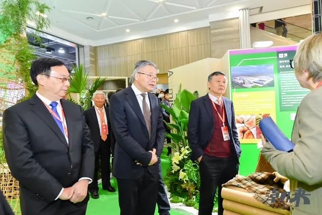 躍新永續(xù) 生態(tài)時尚--2023海寧中國國際皮革毛皮時裝面輔料展，匯聚可持續(xù)發(fā)展潮力量