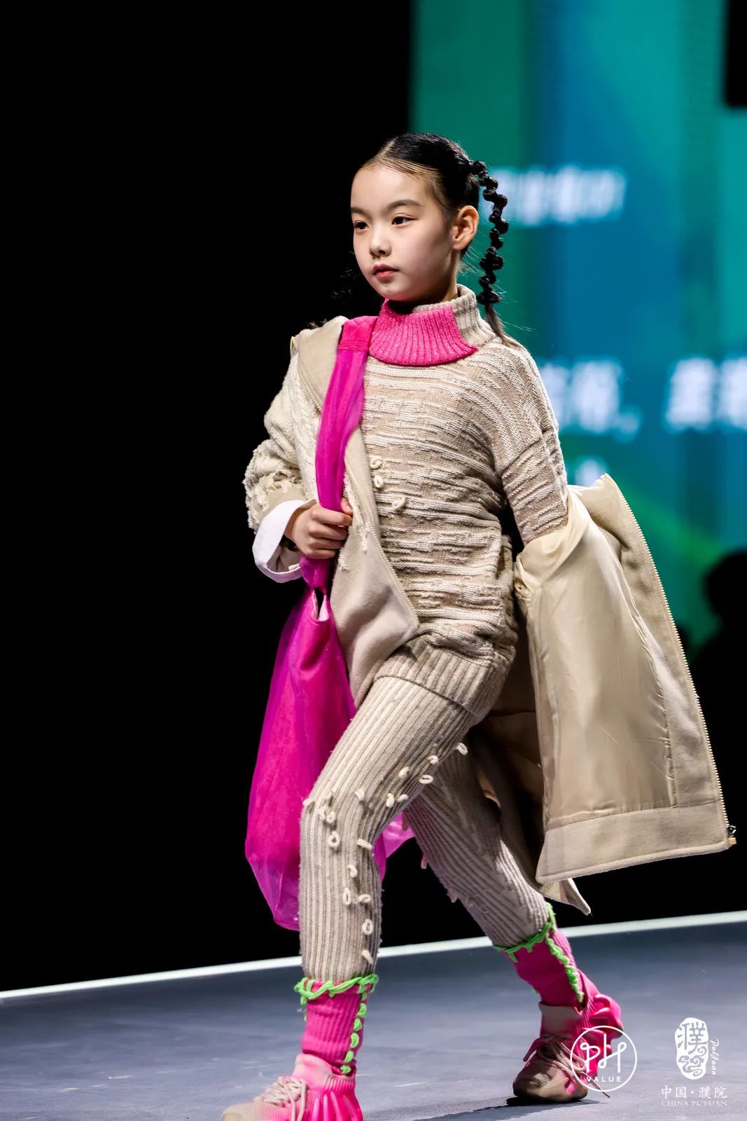 古鎮(zhèn)新時(shí)尚！第八屆&ldquo;濮院杯&rdquo;PH Value中國(guó)針織設(shè)計(jì)師大賽決賽暨頒獎(jiǎng)典禮今天舉行