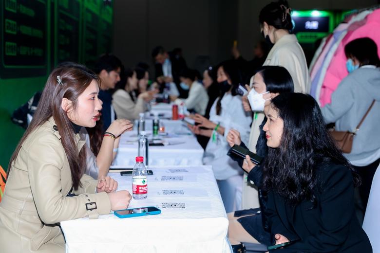 杭州時(shí)尚產(chǎn)業(yè)數(shù)字貿(mào)易博覽會(huì)圓滿閉幕