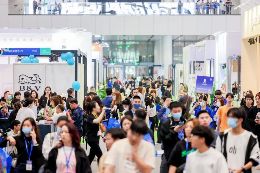 齊聚盛會(huì)！FS深圳國(guó)際服裝供應(yīng)鏈博覽會(huì)、深圳原創(chuàng)時(shí)裝周、PVSZ盛大啟幕