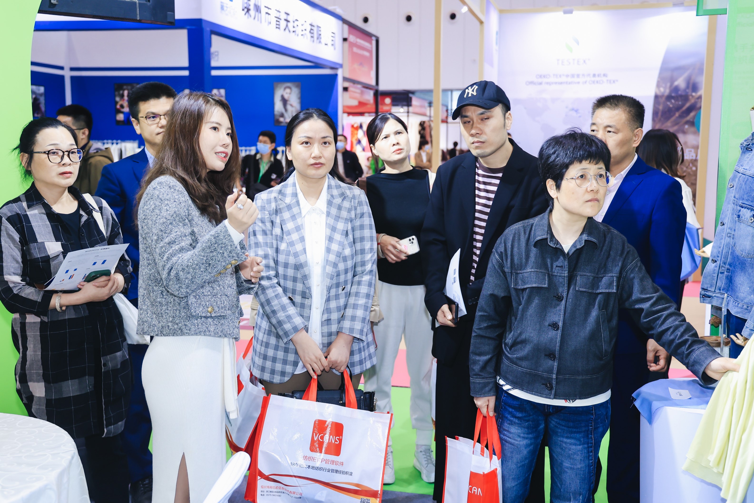 頭部企業(yè)齊聚紡城！共赴柯橋紡博會(huì)創(chuàng)新之約