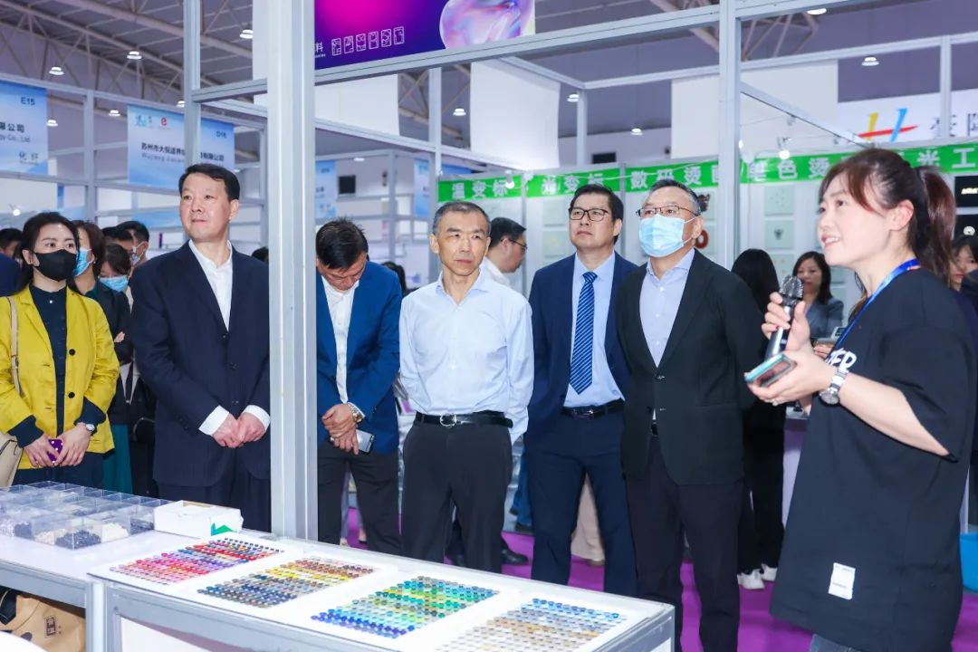 潮起江城，面向未來(lái) | 2023武漢國(guó)際紡織面料及輔料博覽會(huì)啟幕