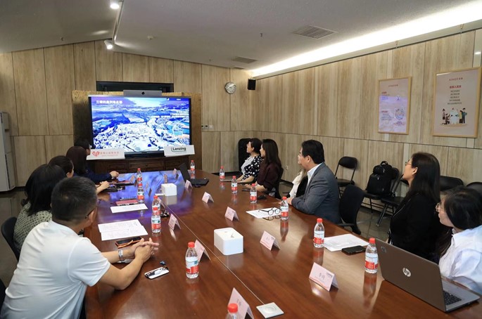 益路攜手 守護未來 蘭精纖維向愛慕公益基金會捐贈愛心物品