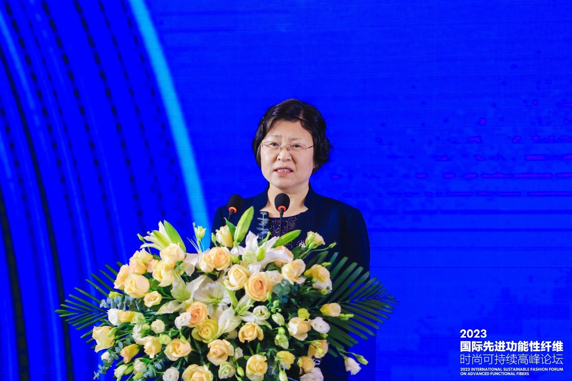 跨越經(jīng)緯 萬(wàn)物可織！2023國(guó)際先進(jìn)功能性纖維時(shí)尚可持續(xù)高峰論壇共話(huà)材料創(chuàng)新發(fā)展