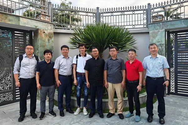  中國(guó)紡織進(jìn)出口商會(huì)會(huì)長(zhǎng)曹甲昌率會(huì)員企業(yè)赴越南訪問(wèn)