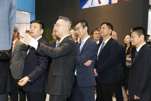 &ldquo;潮涌東方、風(fēng)尚寧波&rdquo;--2023寧波時(shí)尚節(jié)暨第27屆寧波國(guó)際服裝節(jié)盛大啟幕