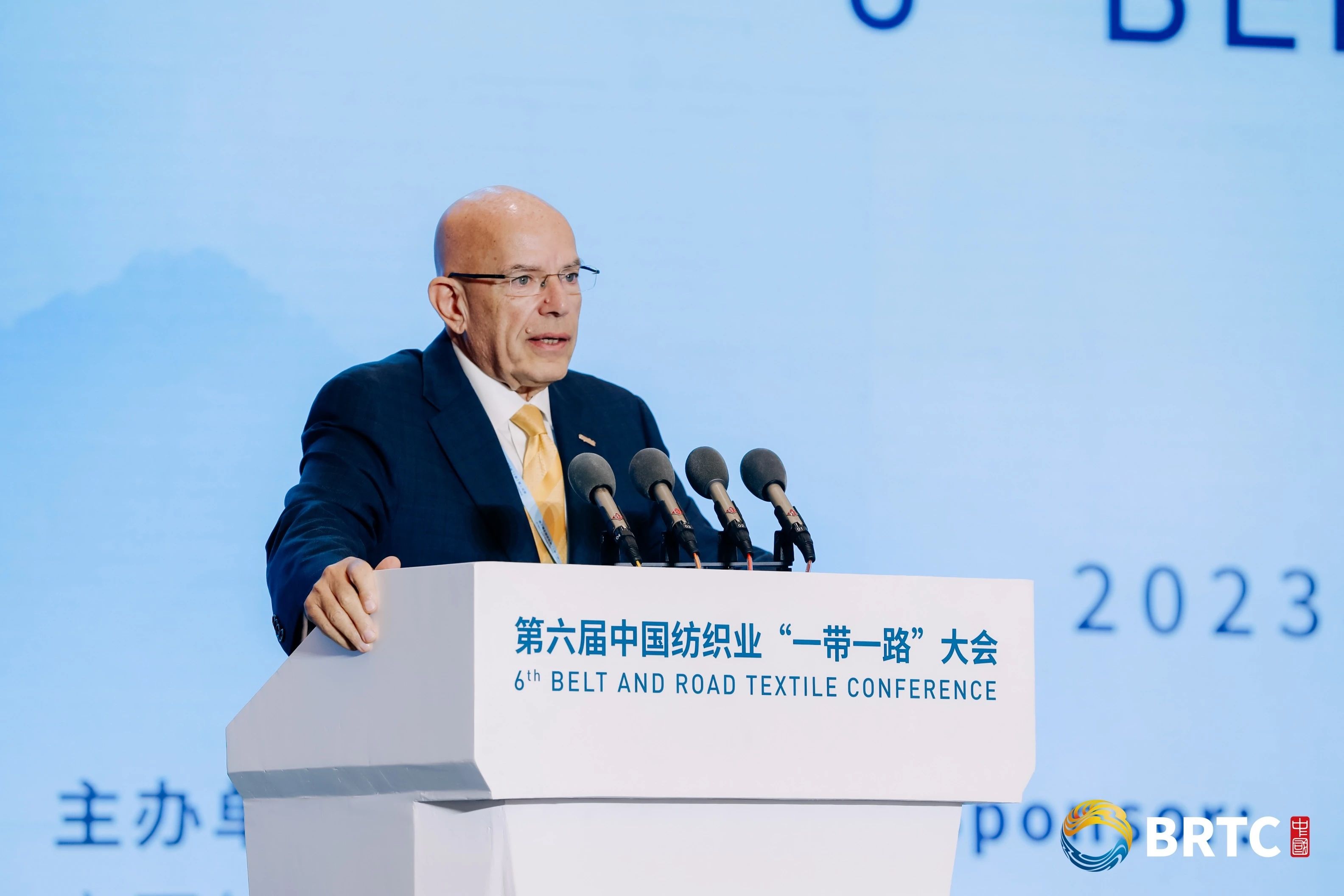 共創(chuàng)全球紡織合作新未來！第六屆中國紡織業(yè)&ldquo;一帶一路&rdquo;大會成功召開