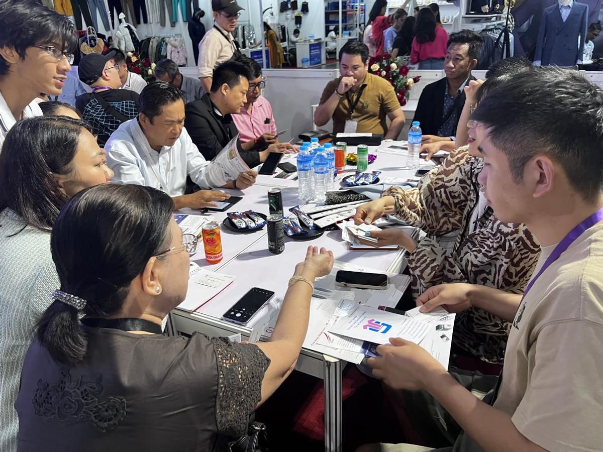 四館齊開、商客云涌--第31屆中國（杭州）國際紡織服裝供應(yīng)鏈博覽會盛大開幕