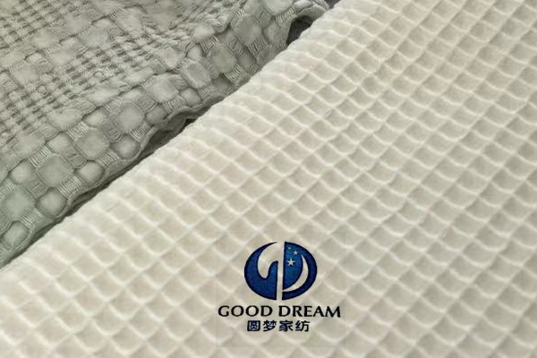 青島新銳家紡品牌&ldquo;圓夢&rdquo;與&ldquo;夏爾小鎮(zhèn)&rdquo;引起中家紡協(xié)領(lǐng)導(dǎo)的關(guān)注