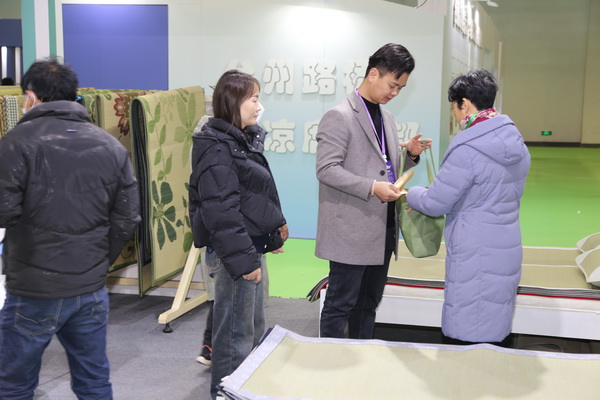 傳承與創(chuàng)新，&ldquo;瑤草&rdquo;家居首次參加夏博會，倍受追捧