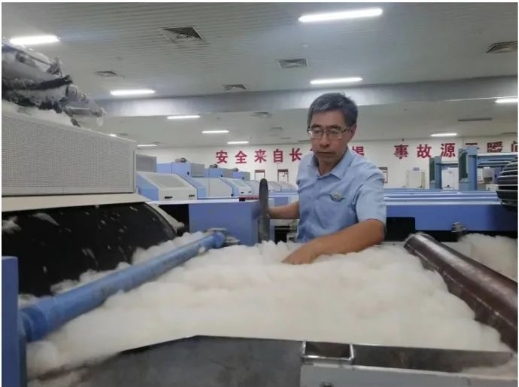 傳承與創(chuàng)新--記&ldquo;中國紡織大工匠&rdquo;東佳集團紀合聚總工程師