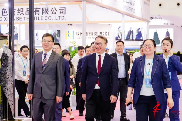 向&ldquo;新&rdquo;而生 逐&ldquo;質(zhì)&rdquo;而行！2024中國(guó)紹興柯橋國(guó)際紡博會(huì)（春季） 隆重開幕
