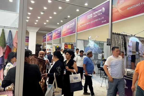 46家企業(yè)組團(tuán)參展！柯橋首個(gè)中亞紡織展在烏茲別克斯坦舉行