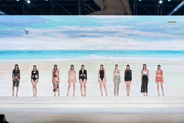 &ldquo;泳&rdquo;動興城！2024東北亞（興城）國際泳裝博覽會開幕