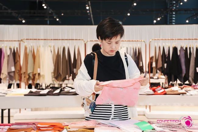 中國流行面料如何煥新當代設計？聯動雅瑩集團，這場評審會為好創(chuàng)意持續(xù)加碼