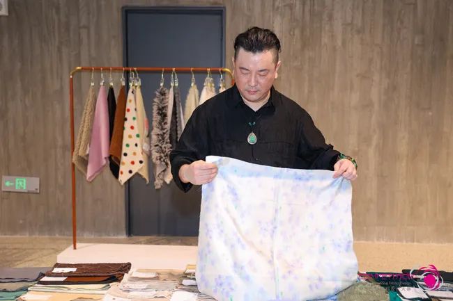 中國流行面料如何煥新當代設計？聯動雅瑩集團，這場評審會為好創(chuàng)意持續(xù)加碼