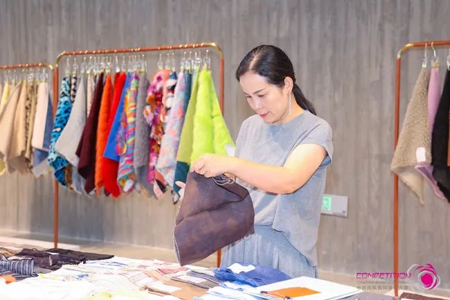 中國流行面料如何煥新當代設計？聯動雅瑩集團，這場評審會為好創(chuàng)意持續(xù)加碼