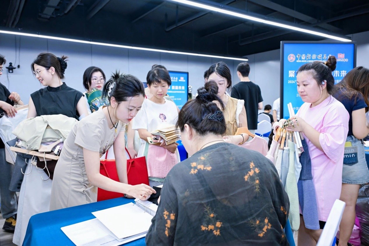 向世界問好！&ldquo;中國時尚女裝面料第一站&rdquo;榮耀啟航