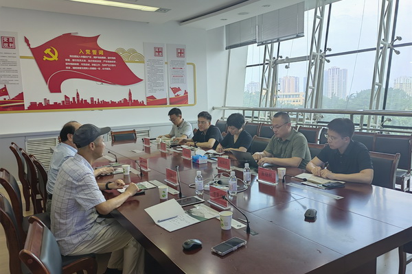 家紡升級(jí)，纖維先行--中國(guó)家用紡織品行業(yè)協(xié)會(huì)朱曉紅會(huì)長(zhǎng)一行來青調(diào)研