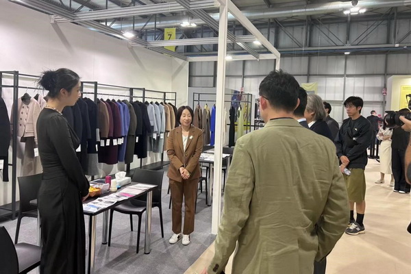 昭奈華裕閃耀米蘭，共繪中意時尚融合新篇章