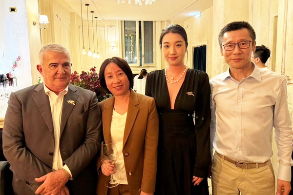 昭奈華裕閃耀米蘭，共繪中意時尚融合新篇章