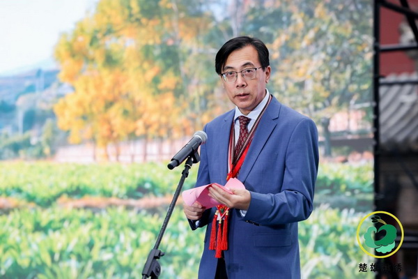 &ldquo;有一種叫云南的生活&middot;非遺彝繡秀北京&rdquo;活動(dòng),在北京鐘鼓樓舉行