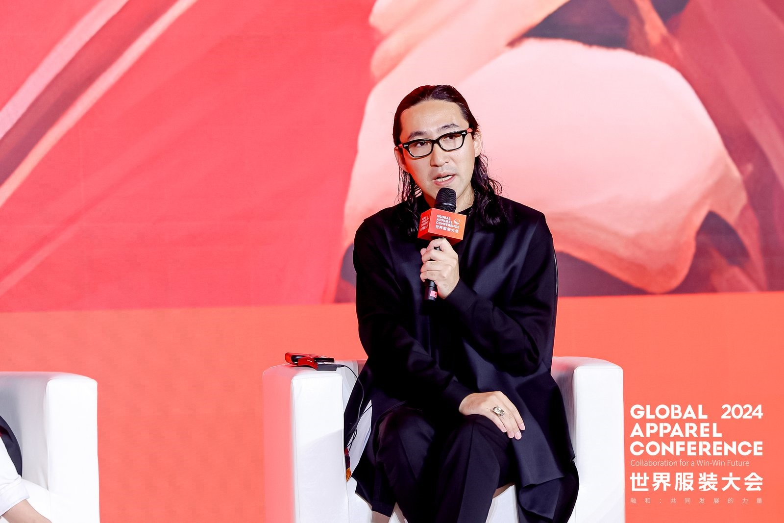 &ldquo;融和&rdquo;20個(gè)國(guó)家和地區(qū)服裝精英，2024世界服裝大會(huì)在東莞虎門(mén)開(kāi)幕