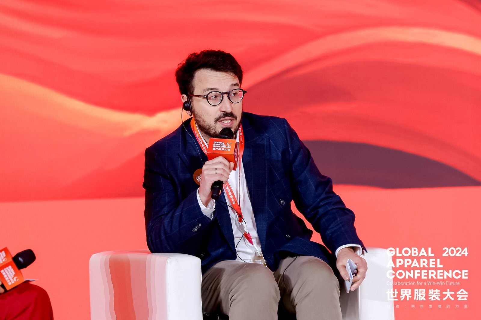 &ldquo;融和&rdquo;20個(gè)國(guó)家和地區(qū)服裝精英，2024世界服裝大會(huì)在東莞虎門(mén)開(kāi)幕