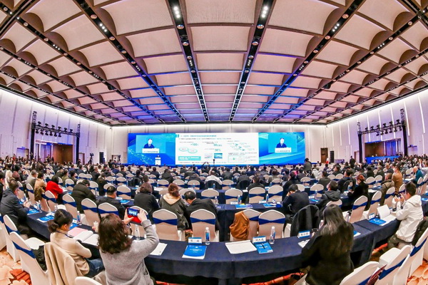 乘改革之勢(shì) 開(kāi)錦繡新篇，2024中國(guó)紡織大會(huì)在柯橋召開(kāi)！