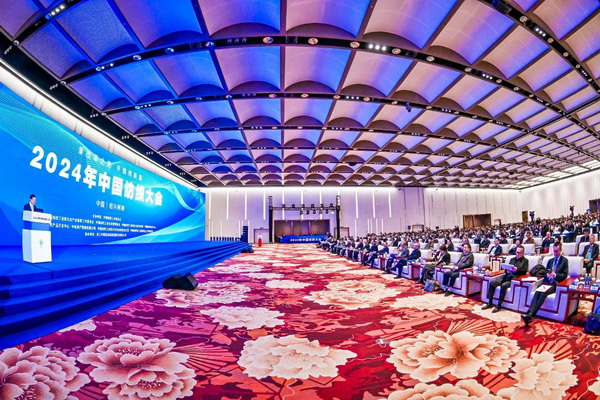 乘改革之勢(shì) 開(kāi)錦繡新篇，2024中國(guó)紡織大會(huì)在柯橋召開(kāi)！