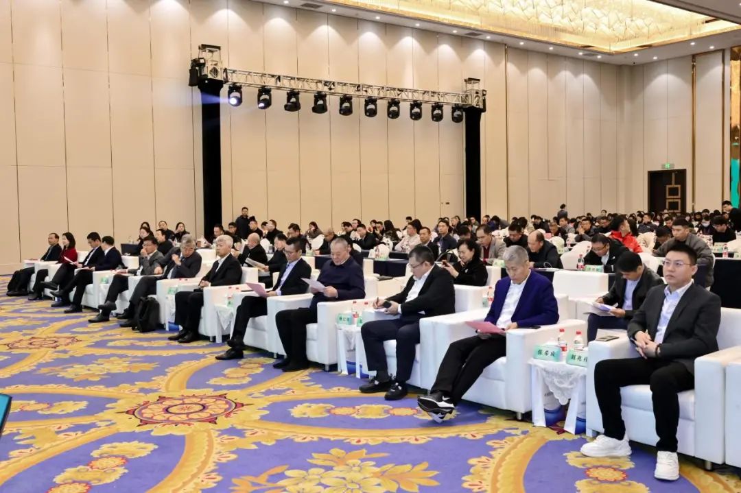 &ldquo;數(shù)實(shí)融合&nbsp; 織造未來&rdquo;--第一屆中國(guó)紡織行業(yè)數(shù)字化轉(zhuǎn)型大會(huì)在紹興柯橋舉行