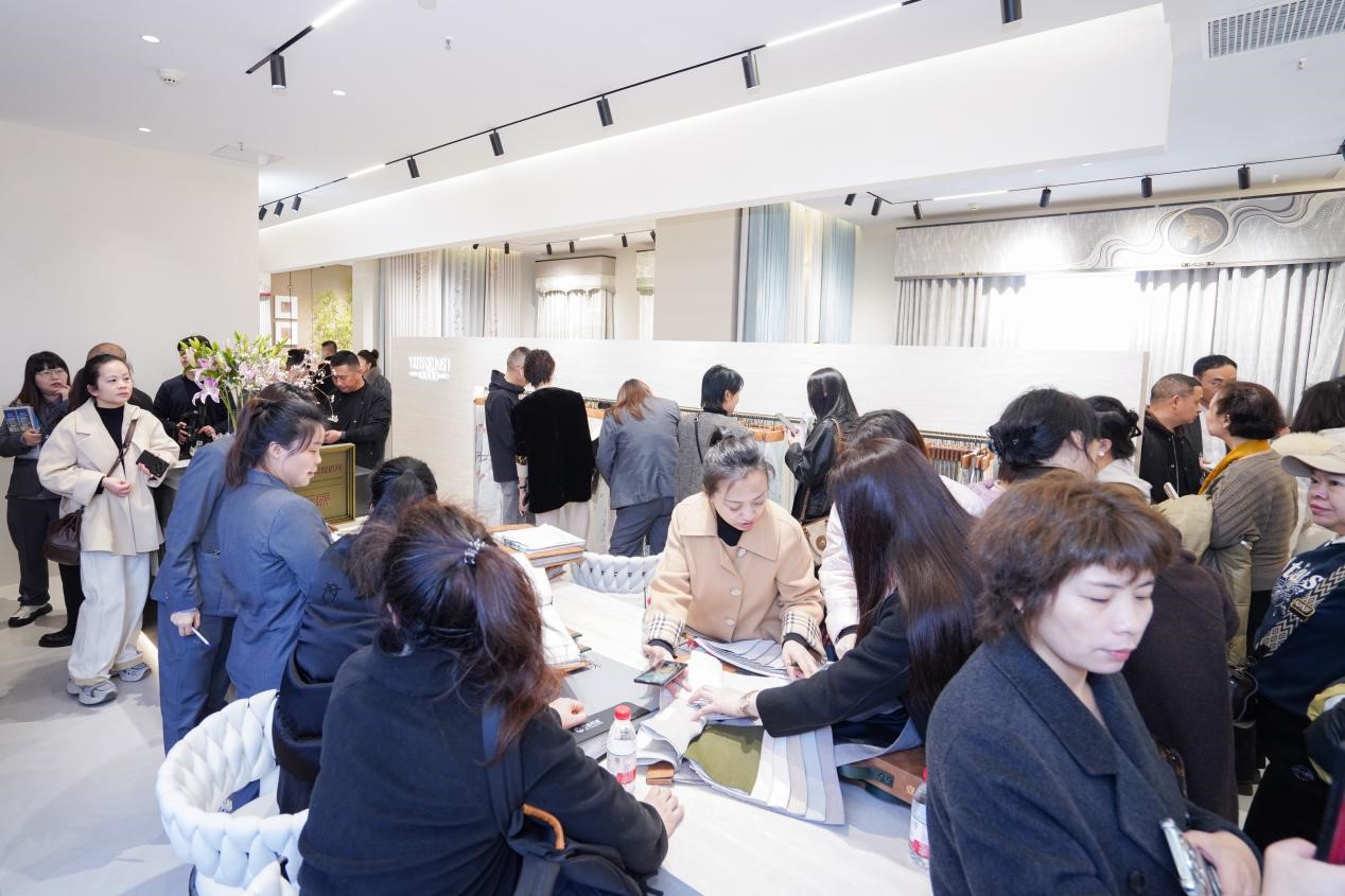 智造織就未來，錦韻潮動(dòng)全球！2025海寧春季家博會(huì)今日啟幕