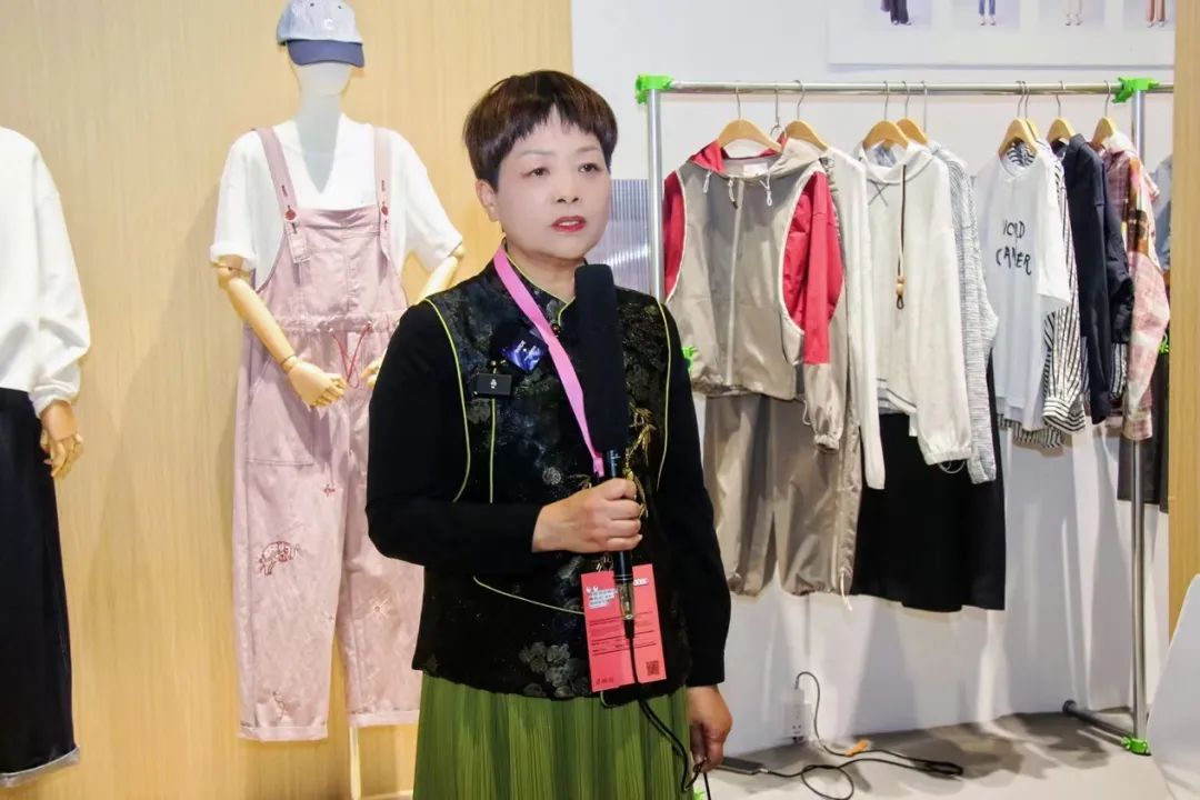 銀基廣場(chǎng)攜六大原創(chuàng)品牌亮相CHIC2025（春季），展現(xiàn)中部地區(qū)時(shí)尚力量