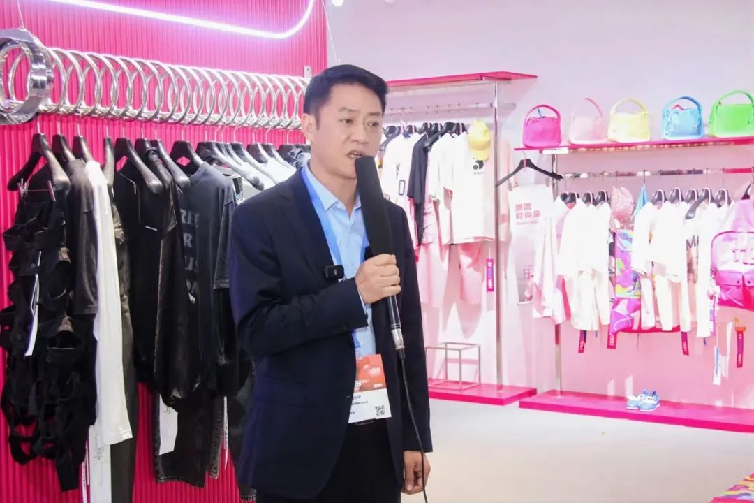 銀基廣場(chǎng)攜六大原創(chuàng)品牌亮相CHIC2025（春季），展現(xiàn)中部地區(qū)時(shí)尚力量