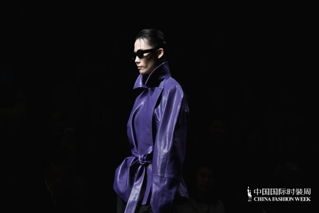 胡瑩瑩的精神內(nèi)核&ldquo;ARTEMIS&middot;自由悅己&rdquo;  設(shè)計(jì)師品牌Y2FREEDOM秋冬系列北京綻放