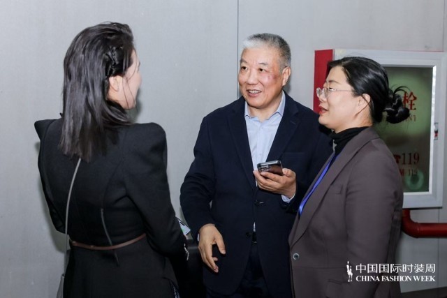 胡瑩瑩的精神內(nèi)核&ldquo;ARTEMIS&middot;自由悅己&rdquo;  設(shè)計(jì)師品牌Y2FREEDOM秋冬系列北京綻放