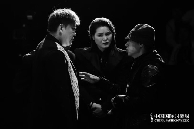 胡瑩瑩的精神內(nèi)核&ldquo;ARTEMIS&middot;自由悅己&rdquo;  設(shè)計(jì)師品牌Y2FREEDOM秋冬系列北京綻放