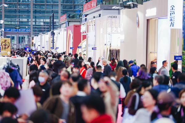 潮涌鵬城，開啟時尚 &ldquo;超鏈接&rdquo;丨第30屆FASHION SOURCE時尚之源深圳展、AW25深圳原創(chuàng)時裝周盛大啟幕