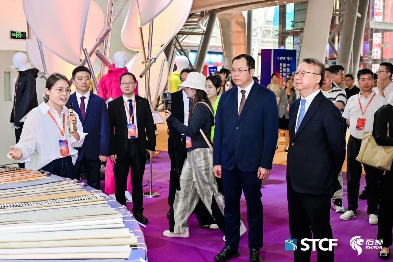 時(shí)尚與科技并駕齊驅(qū)！&ldquo;十大類紡織創(chuàng)新產(chǎn)品&rdquo;亮相石獅紡博會(huì)