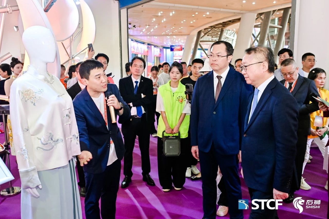 時(shí)尚與科技并駕齊驅(qū)！&ldquo;十大類紡織創(chuàng)新產(chǎn)品&rdquo;亮相石獅紡博會(huì)