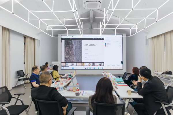 挖掘創(chuàng)新人才，激發(fā)產(chǎn)業(yè)活力！&ldquo;第十屆（2025年）十佳紡織面料設(shè)計(jì)師及培養(yǎng)先進(jìn)單位評(píng)選&rdquo;評(píng)審會(huì)于柯橋舉行