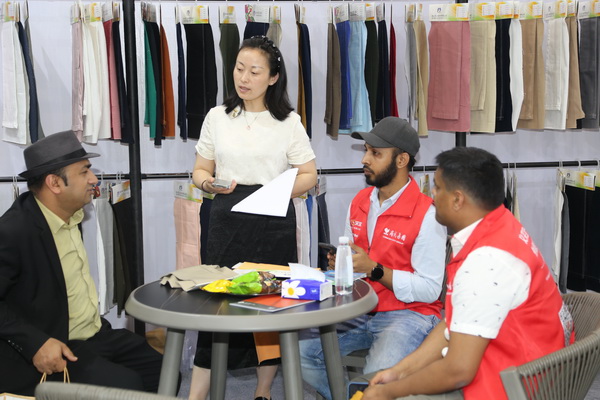 新形勢(shì)、新機(jī)遇，2025柯橋春季國(guó)際紡博會(huì)拉開帷幕，全方位展示中國(guó)紡織發(fā)展的強(qiáng)韌