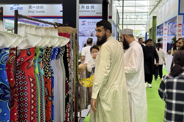新形勢(shì)、新機(jī)遇，2025柯橋春季國(guó)際紡博會(huì)拉開帷幕，全方位展示中國(guó)紡織發(fā)展的強(qiáng)韌